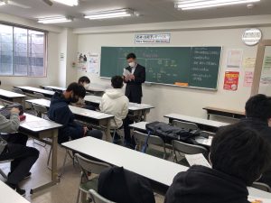 新高１大学入試説明会_くずは