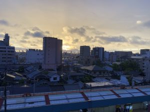 KEC_塾_予備校_布施本校_東大阪市_大阪市_校舎からの夕焼け21年5月