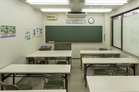 大津京校、教室